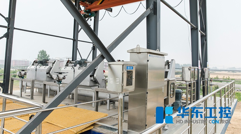 華東現場泵站室外不銹鋼控制柜