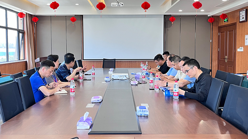 熱烈歡迎客戶來華東工控進行實地參觀考察